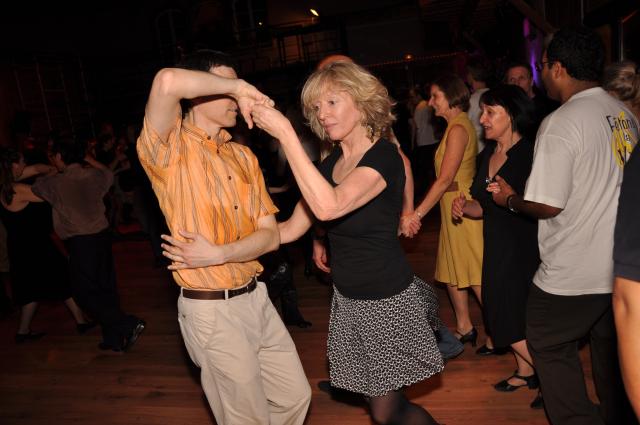 min 2010 02 07 station danse 081